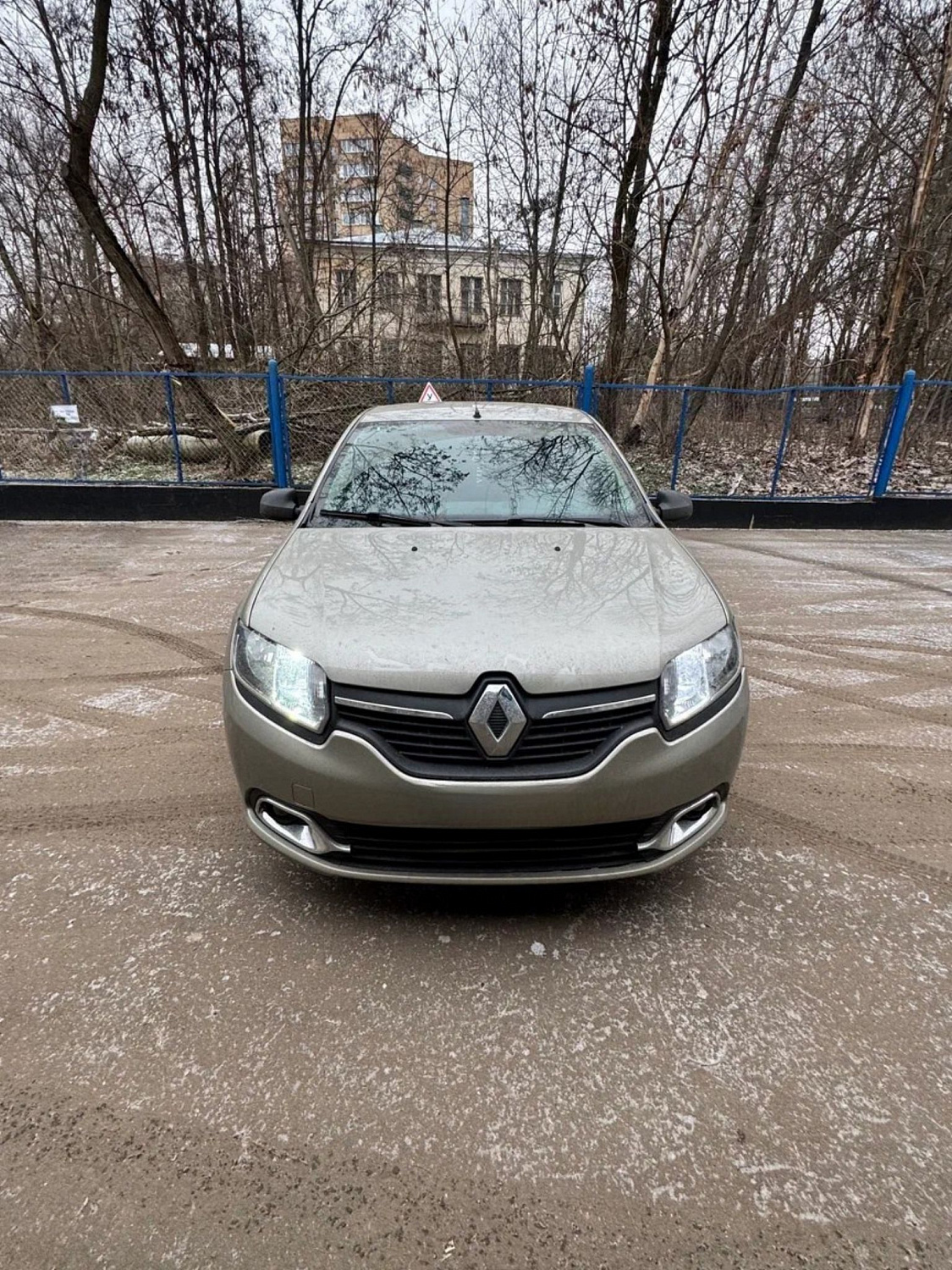 Установка тяговых педалей на Renault Logan (механика, 2шт.)