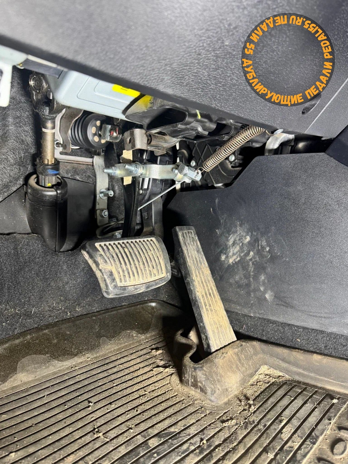 Установка дублирующих педалей в Hyundai ix35 (АКПП)